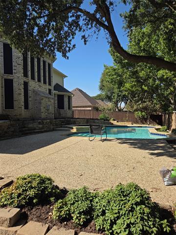 Building Photo - 1670 Oak Ridge Dr