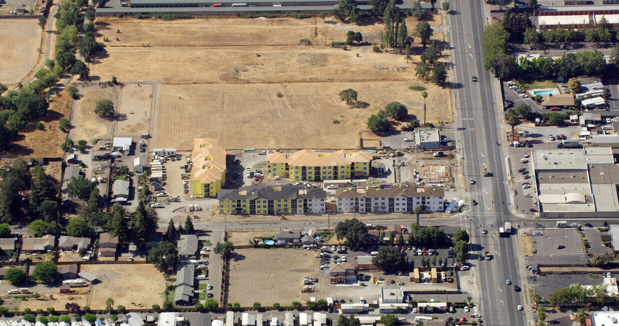 CoStar Plane View - Cedar Grove