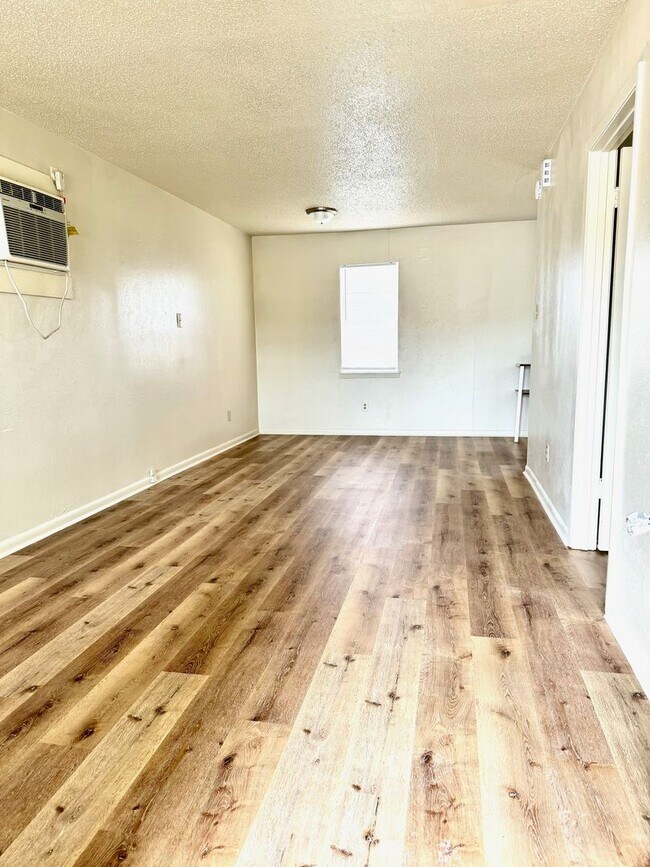 Foto del edificio - 408 Sunset Ln