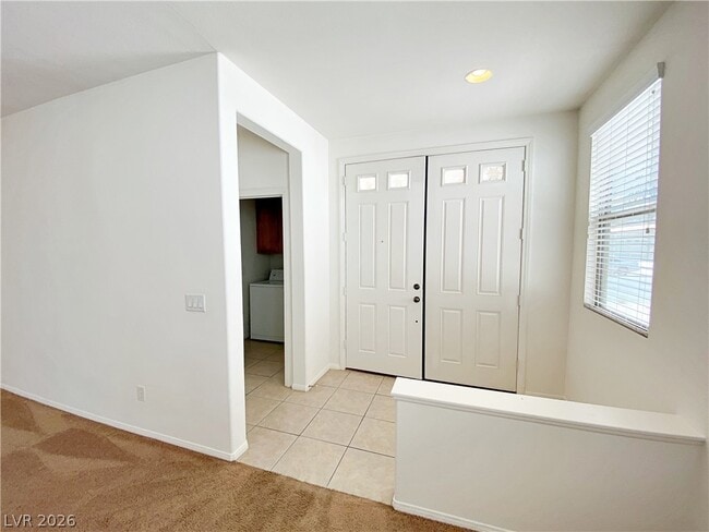 Foto del edificio - 682 Homewillow Ave