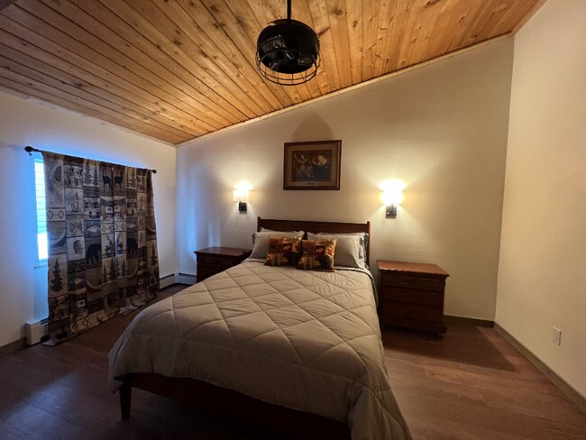 Foto del edificio - 2301 Lincoln Ave