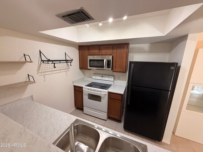 Foto del edificio - 616 S Hardy Dr