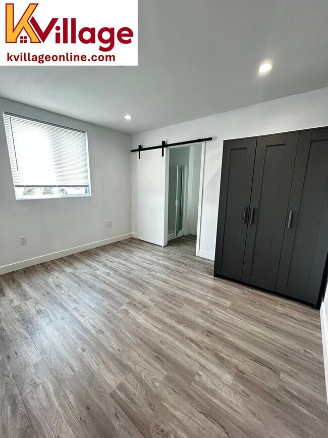 Foto del edificio - 1528 1/2 W 36TH PL - 304 (unfurnished)
