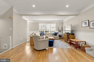 Building Photo - 6143 Cinnamon Ct