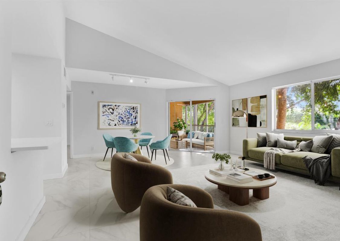 Foto principal - 3430 Pinewalk Dr N