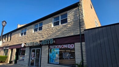 Building Photo - 1417 Lake Ave