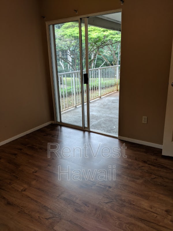 Building Photo - 95-270 Waikalani Dr