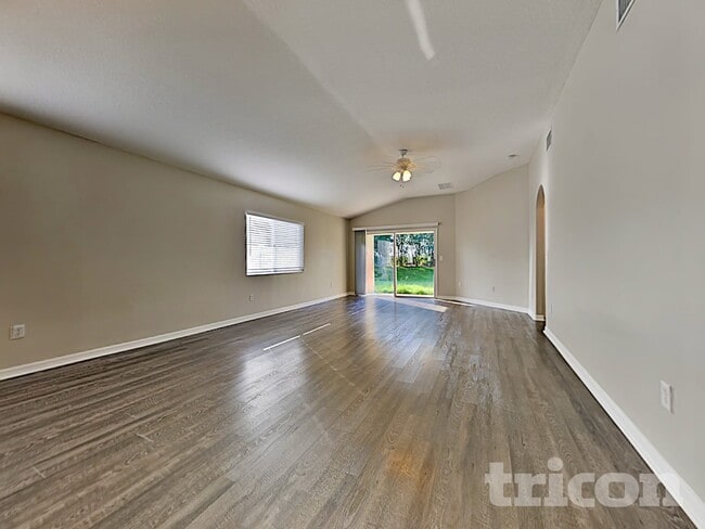 Building Photo - 31420 Triborough Dr