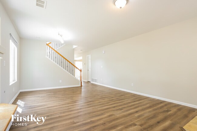 Building Photo - 5047 Orleans Ct
