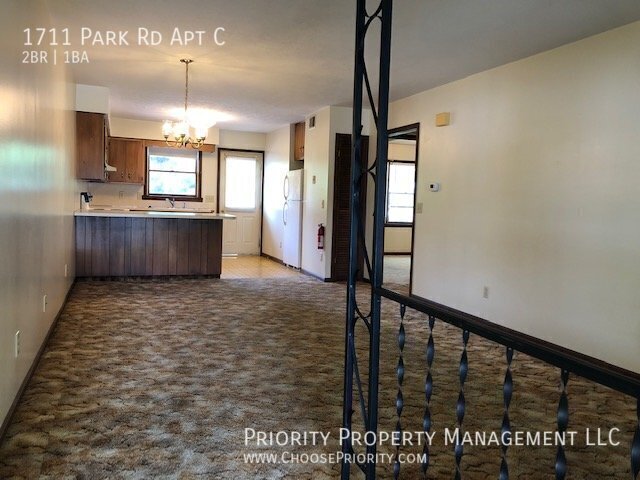 Foto del edificio - 1711 Park Rd