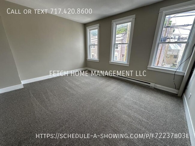 Building Photo - 432 Manor St
