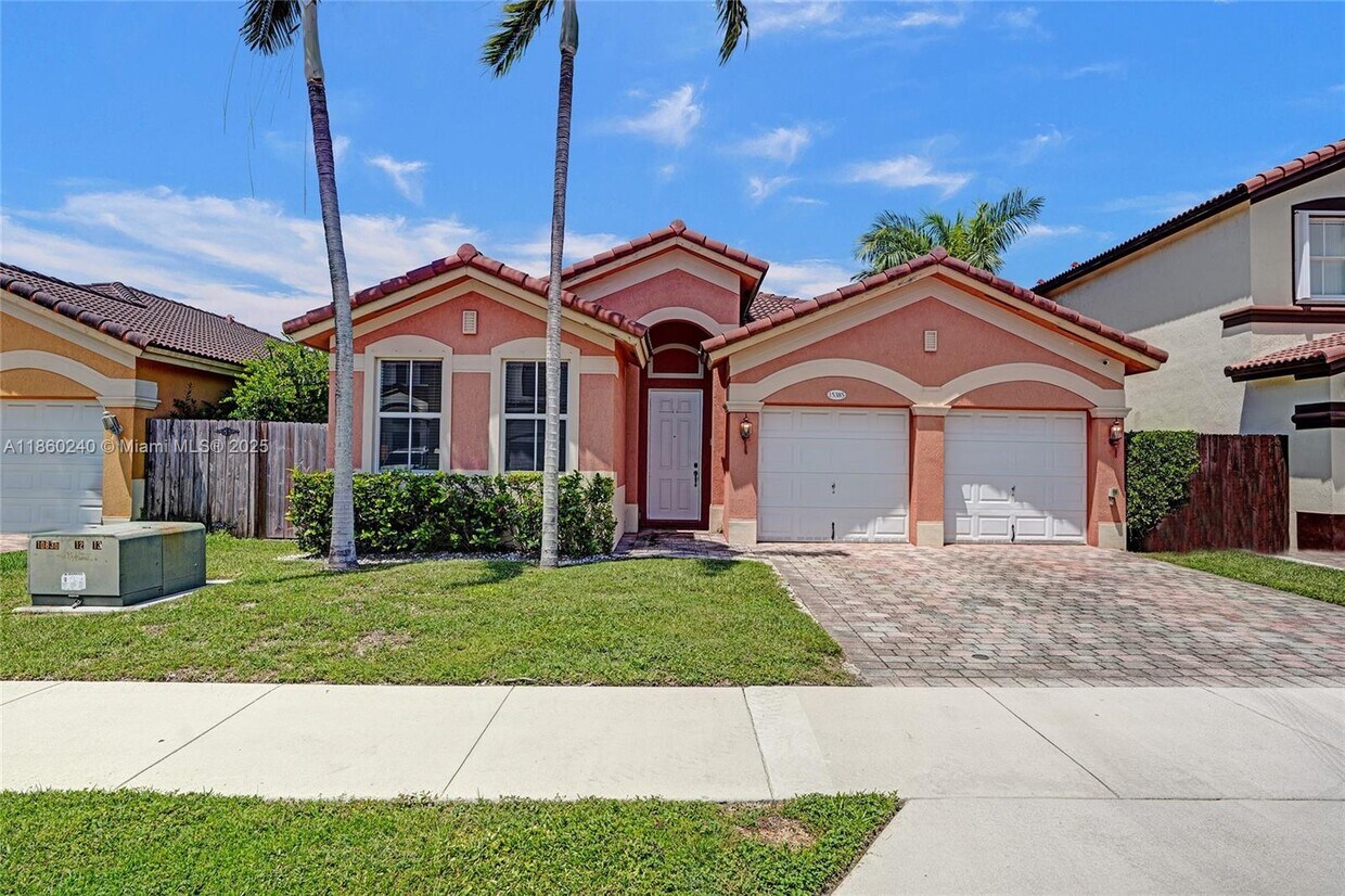 Primary Photo - 15385 SW 93rd Ln