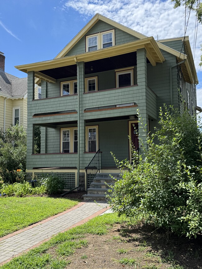 Photo - 41 Monument St (Medford, MA) Apartments
