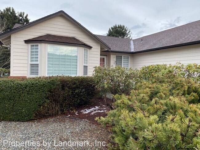 Building Photo - 3 br, 2 bath House - 952 E Cedar