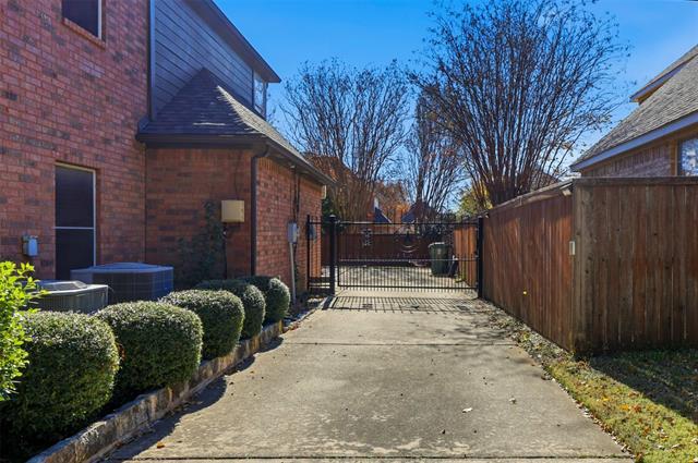 Foto del edificio - 3601 Sandhurst Dr