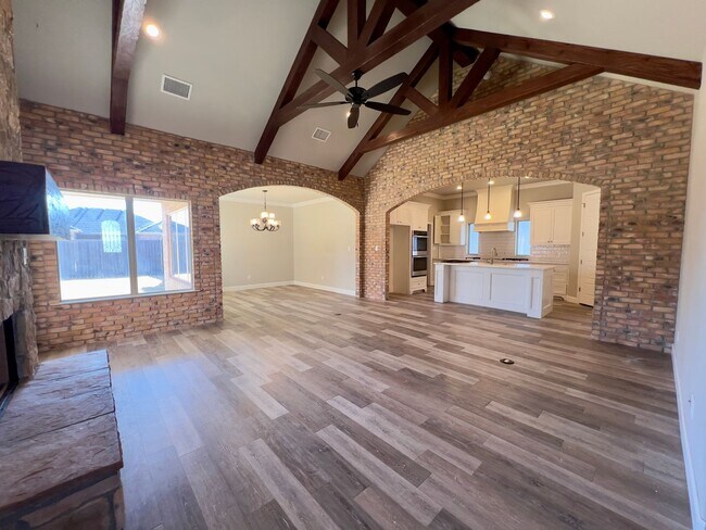 Building Photo - Stunning 3-Bedroom Parade Home in Frenship ISD