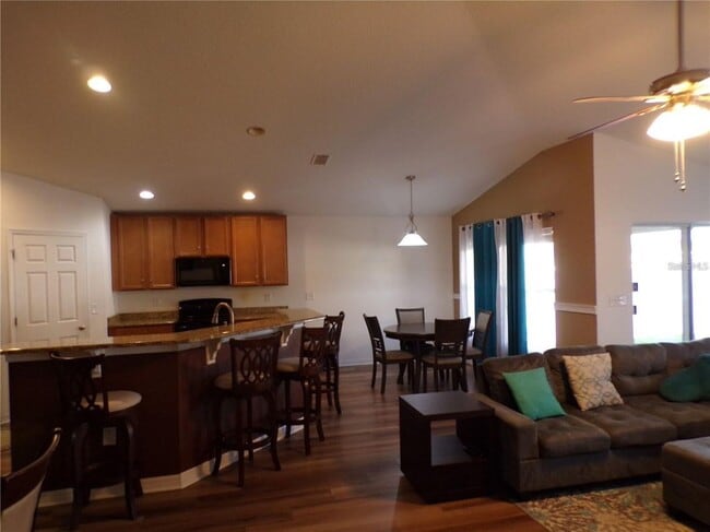 Building Photo - 10509 Bull Grass Dr