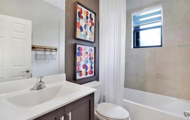 Building Photo - 1513 SW 28th St