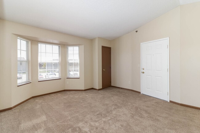 Building Photo - Briarwood II