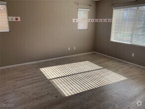 Building Photo - 10619 Tamaruga Ct
