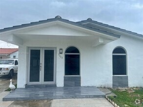 Building Photo - 7113 SW 21st St