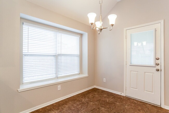 Foto del edificio - 4227 Forest Rain Ln