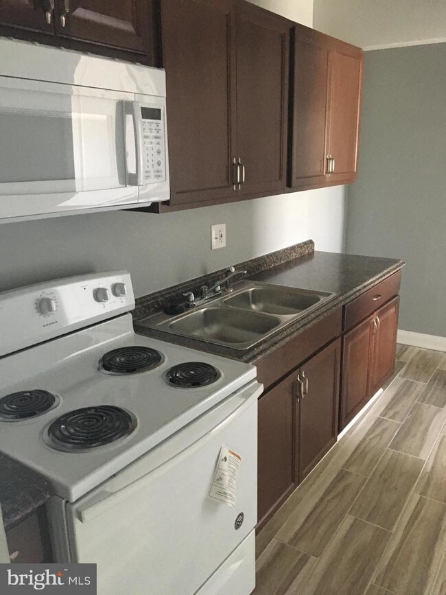 Foto del edificio - 919 47th St NE