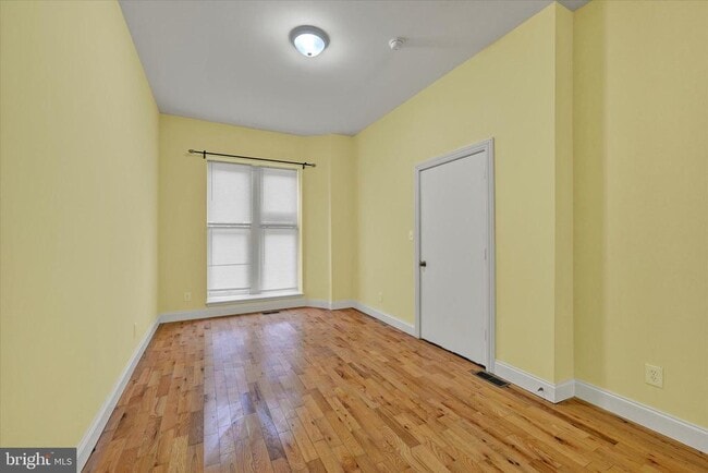 Foto del edificio - 221 E Lafayette Ave