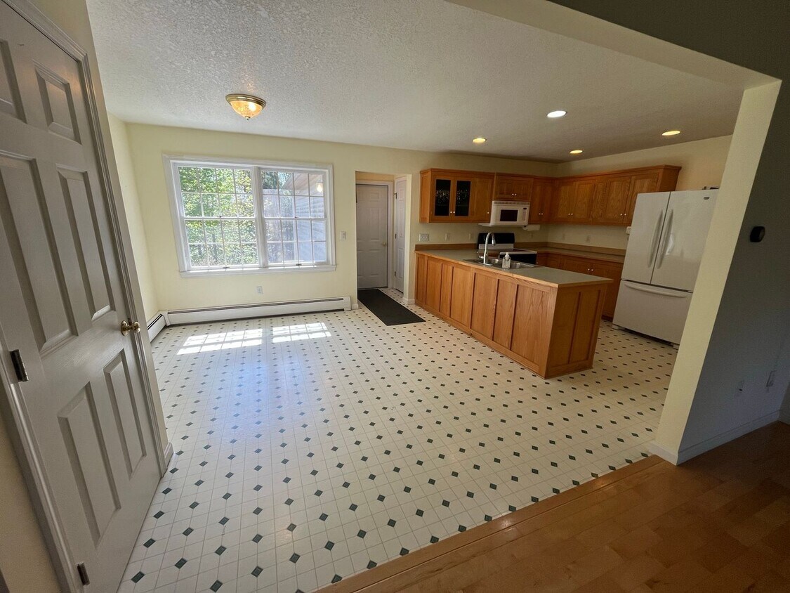 Foto principal - Beautiful 3 Bedroom House to rent @ Neck R...