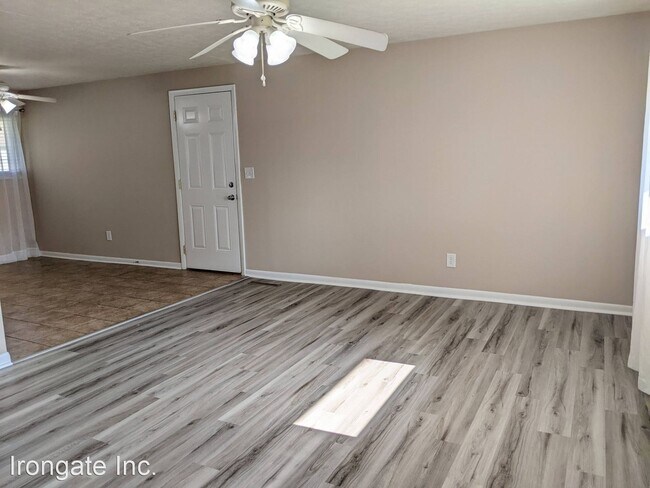 Building Photo - 3 br, 2 bath House - 5785 Tibet Dr