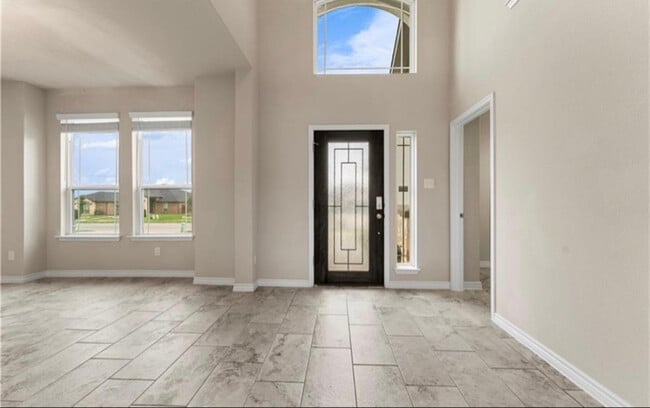 Building Photo - 6206 Cordillera Dr