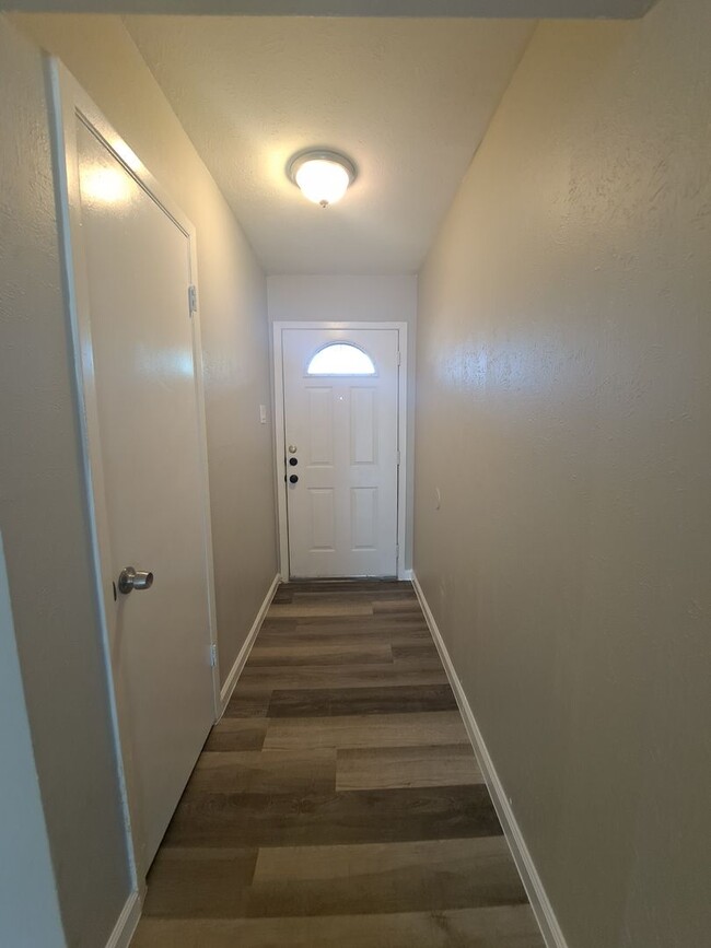 Foto del edificio - Move In Ready! 3 Bedrooms, 2 Bathrooms, 2 ...