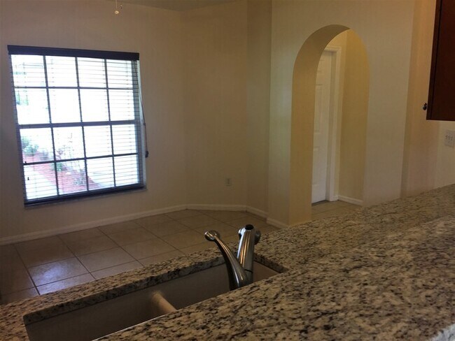 Building Photo - SE Cape Coral Duplex Unit