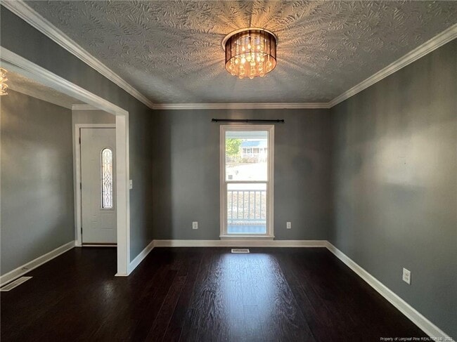 Building Photo - 6643 Brookshire St