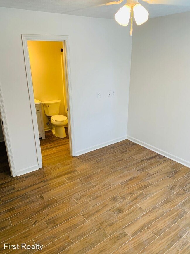 Building Photo - 3 br, 3 bath House - 324 N. Ross Street, U...