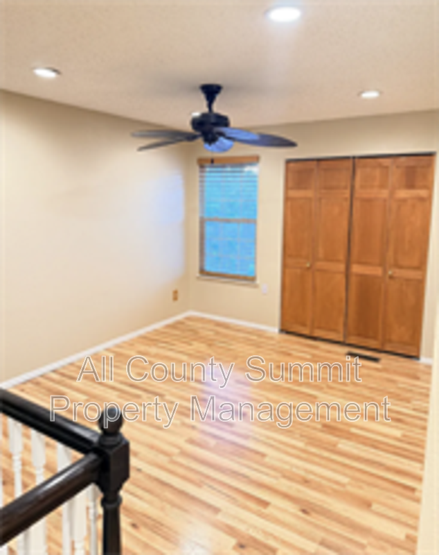 Building Photo - 3435 S Ammons St