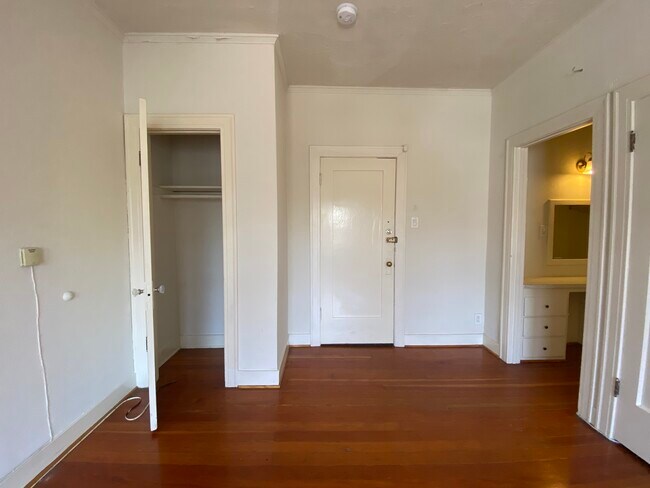 Foto del edificio - 2529 W 4th St