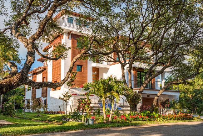 Foto del edificio - 362 Morning Glory Ln