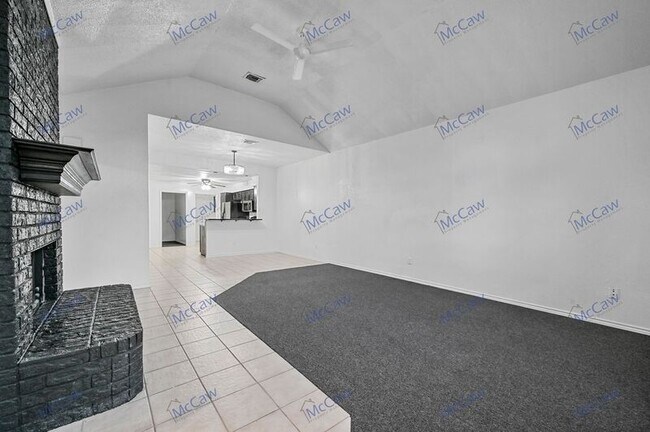 Foto del edificio - 138 Larchbrook Dr