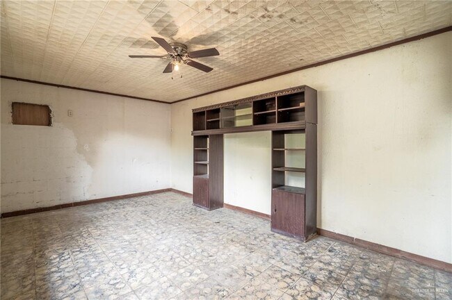 Foto del edificio - 605 E 8th St