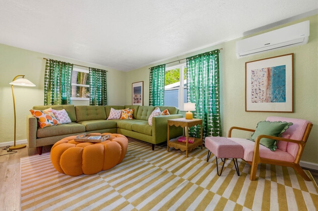 Building Photo - 3116 Karen Ave