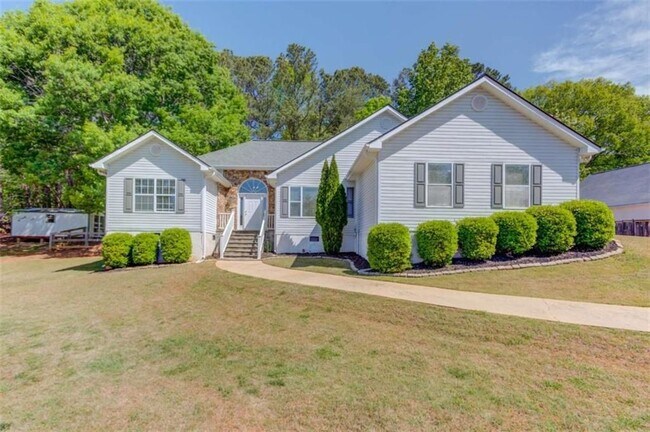 Foto del edificio - 3314 Banks Mountain Dr