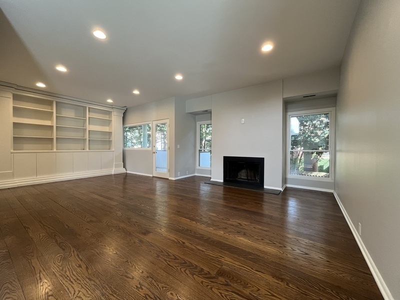 Primary Photo - 501 Fenton Pl