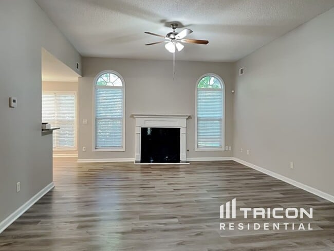 Building Photo - 4108 Lake Summit Ct