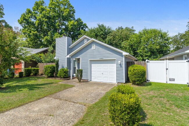 Building Photo - Cozy Timberwood Dr