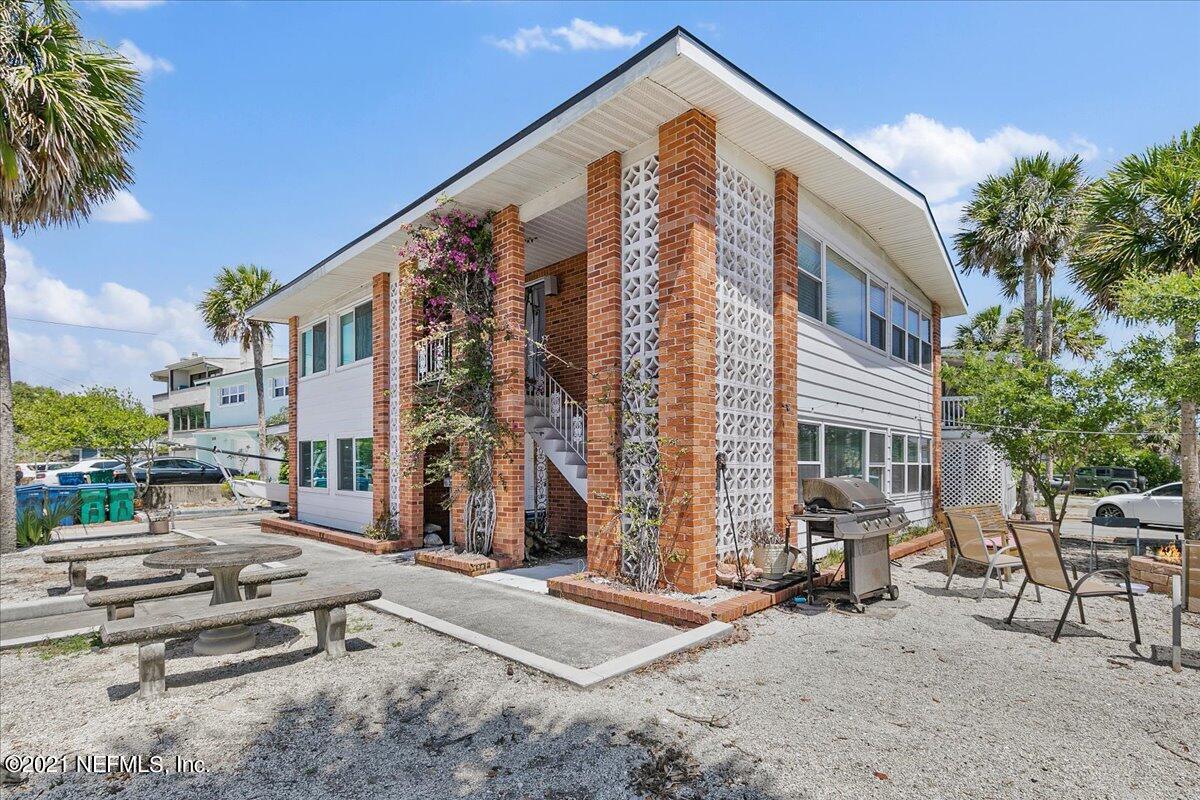 Primary Photo - 200 Hopkins St