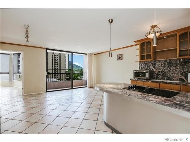 Foto del edificio - 320 Liliuokalani Ave