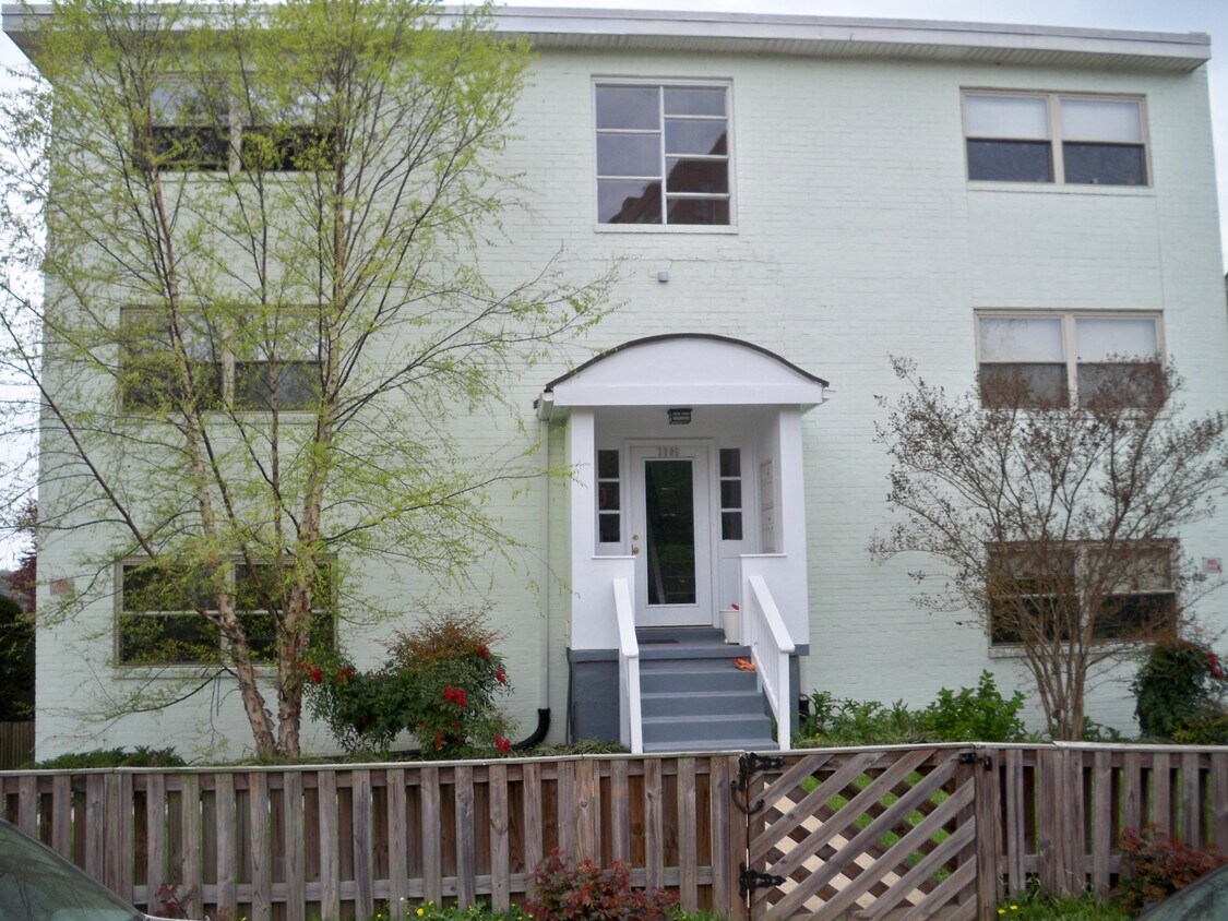 Primary Photo - 3806 Hickory Ave