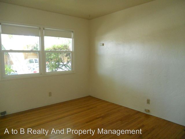 Building Photo - 92 S 28th St
