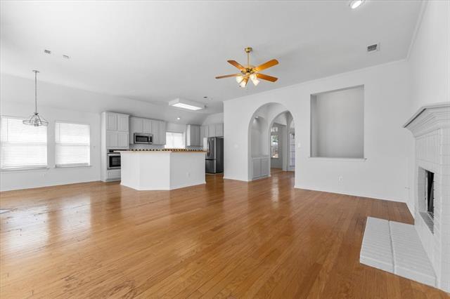 Foto del edificio - 8408 Falconet Cir